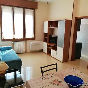 Viale Barozzi 118 Apartamento